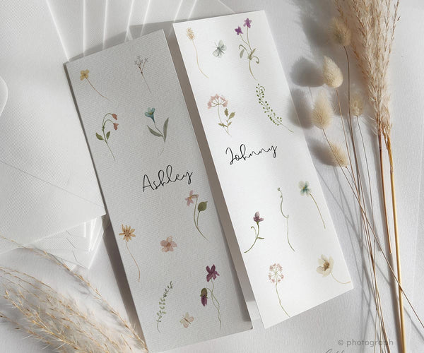 Pretty Wedding Invitations with flowers